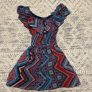 Forever 21 Multicolor Dress. Size: S